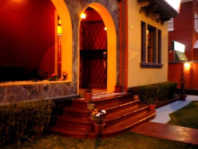Hostal Del Piamonte Кіто Екстер'єр фото