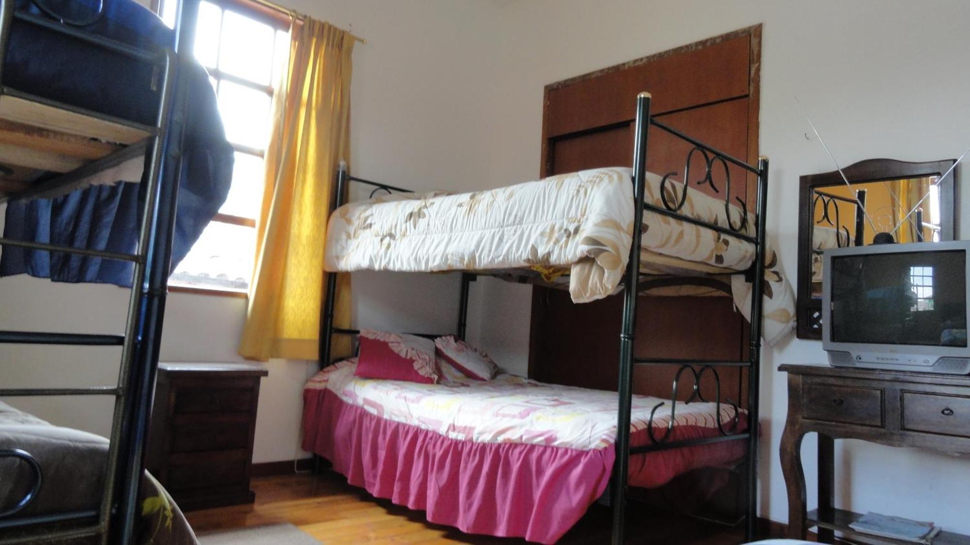 Hostal Del Piamonte Кіто Екстер'єр фото