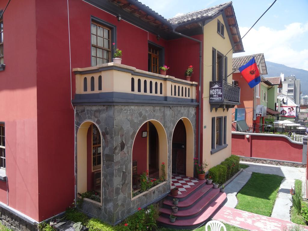 Hostal Del Piamonte Кіто Екстер'єр фото