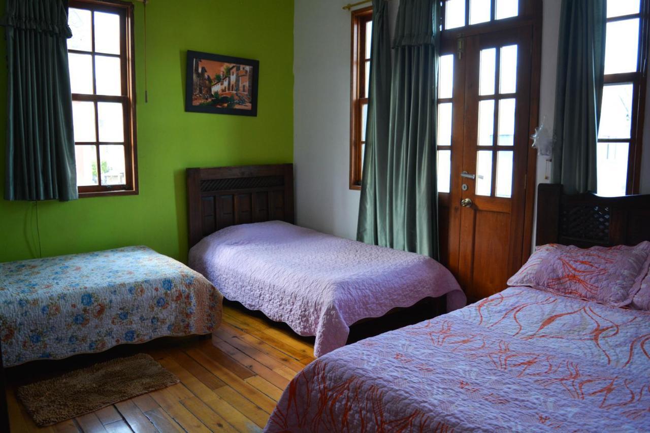 Hostal Del Piamonte Кіто Екстер'єр фото